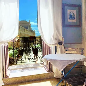 Il Salotto Di Maria Pia Syrakus